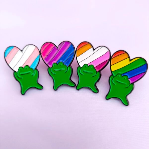 Frog LGBT pins serie
